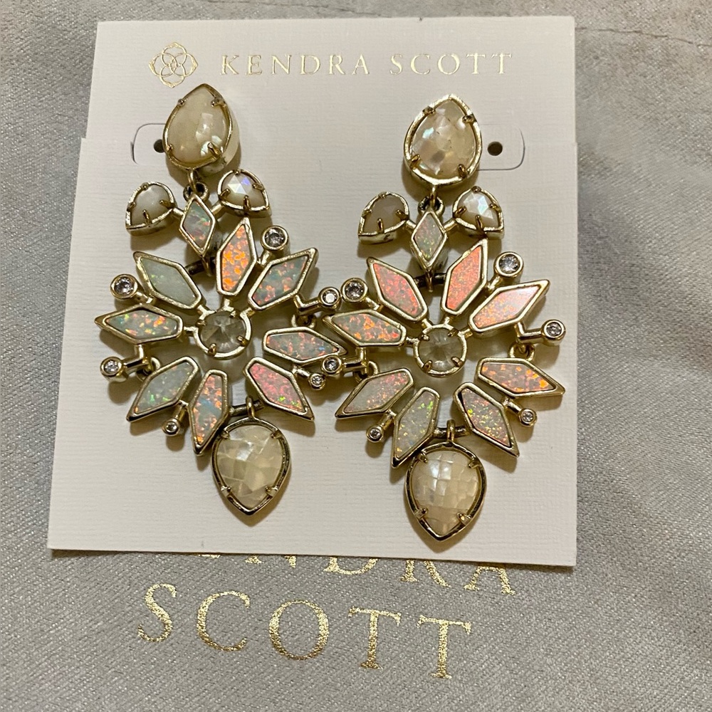 Kendra Scott EEUC Auriela (smaller version) White Opal / Gold